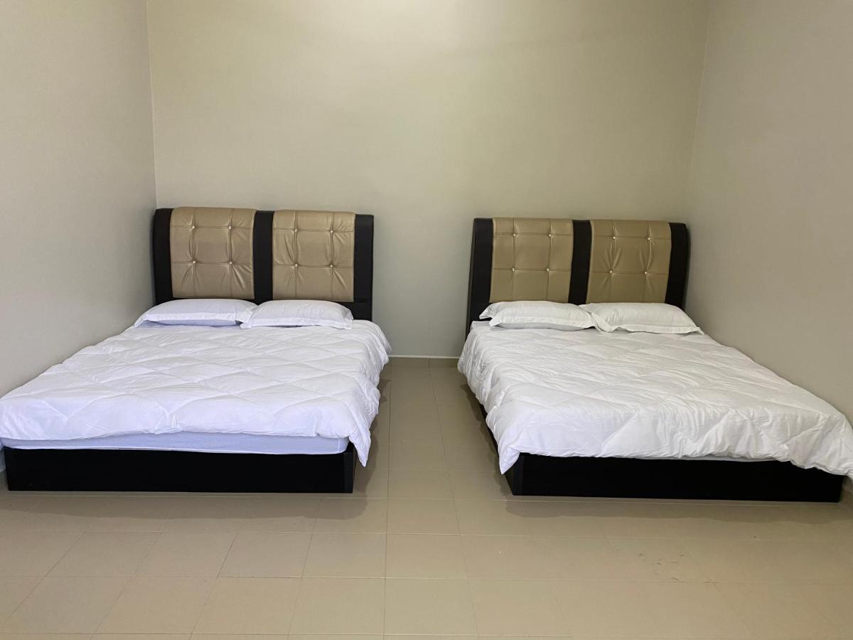 Sasuka Guesthouse Marang Exteriör bild