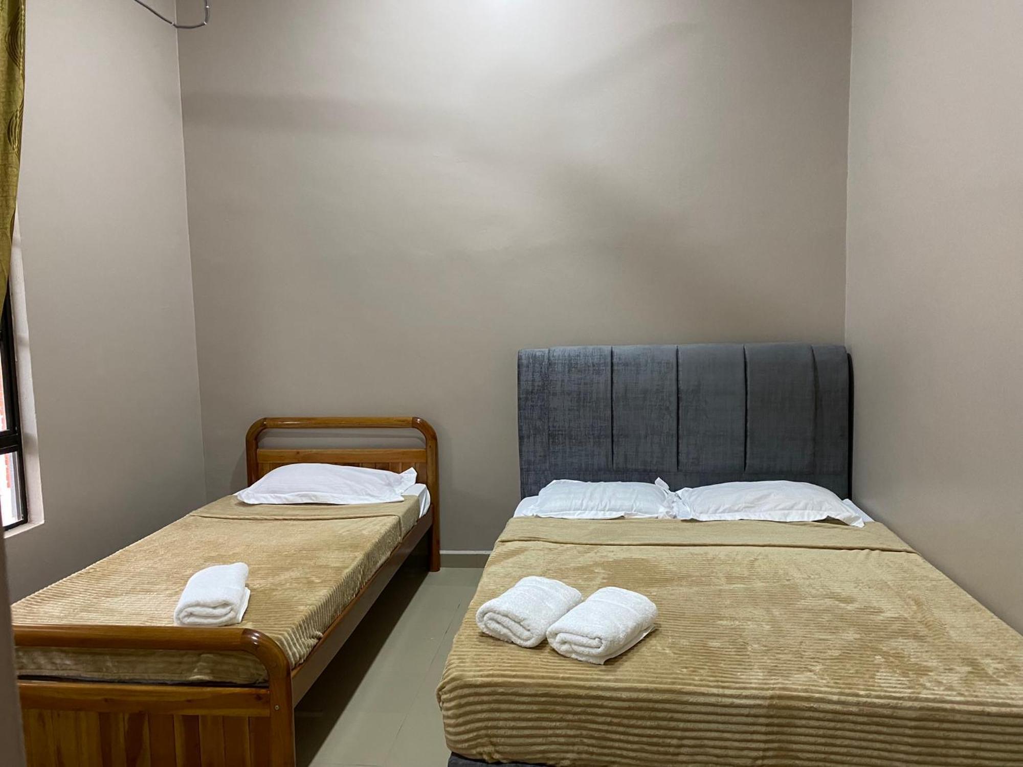 Sasuka Guesthouse Marang Exteriör bild