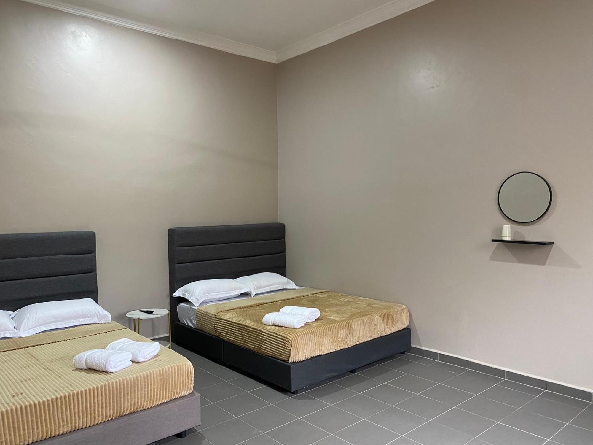 Sasuka Guesthouse Marang Exteriör bild